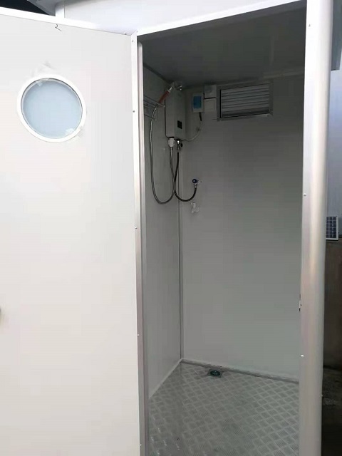 移动厕所出租公司生产的移动洗澡间方便工地生活